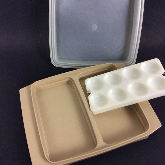 Tupperware Deviled Egg Carrier Keeper Beige Tan 723-2 and 722-2 - Picture 2 of 8